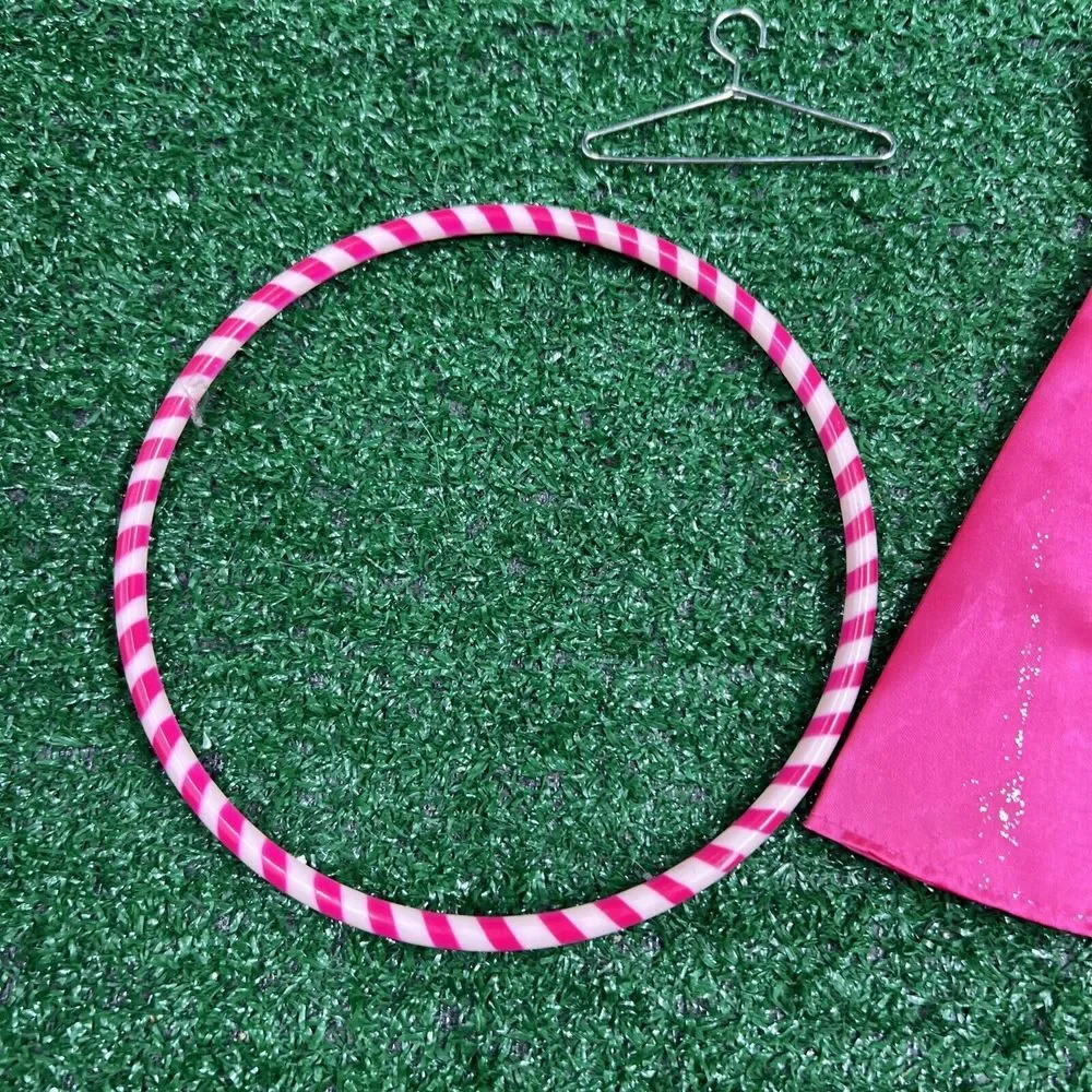 Barbie‎ Lot Of Accessories Dress Hanger Table Wheel Dog Hula Hoop